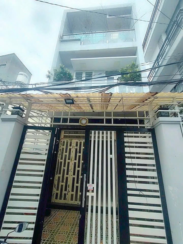 Nhà phố quận Tân Phú 67.5m² giá 5.8 tỷ - Đối diện siêu thị AEON Tân Phú!