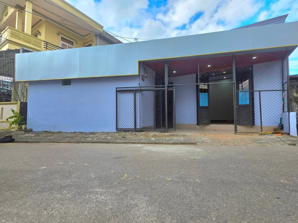 Nhà Mặt Tiền Kinh Doanh Trương Định Đông Hà 100m² giá 1.2 tỷ - Đầu tư sinh lời tốt!