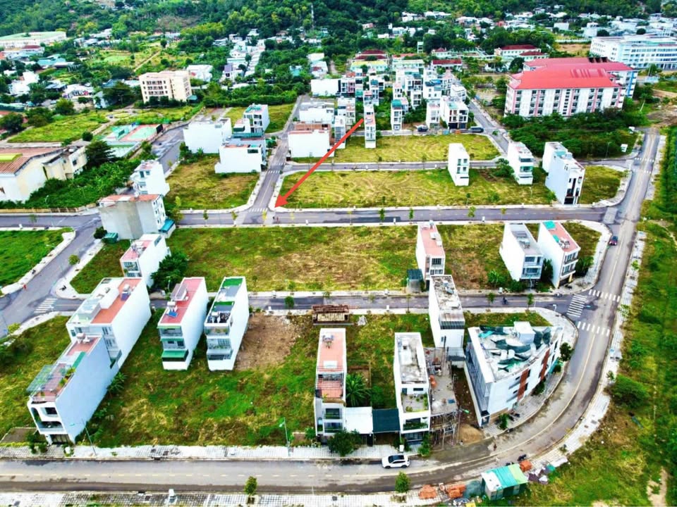 Đất KĐT Nam Vĩnh Hải Bắc Nha Trang 125m² giá 6.625 tỷ - Lô góc đẹp gần biển