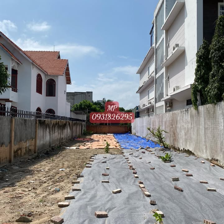 Bán lô đất mặt tiền Lý Tự Trọng, Long Hải 404.3m² giá 14.15 tỷ - Cách biển chỉ 400m!