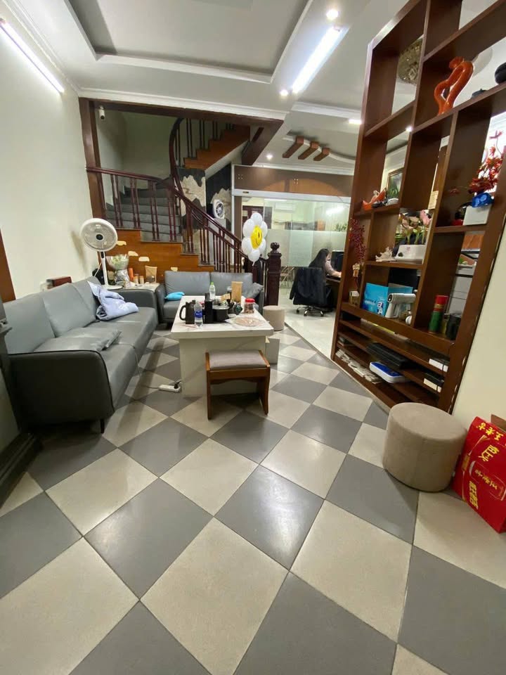 Biệt thự mini tại Lê Hồng Phong, Hải Phòng 96m² giá 14.5 tỷ - Khu dân trí cao, giao thông thuận lợi!