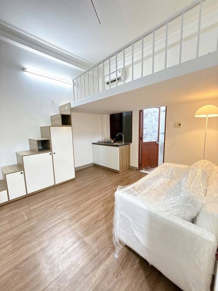 Căn hộ Duplex cho thuê Tân Bình 120m² - Nội thất đầy đủ, tiện nghi sống tuyệt vời!