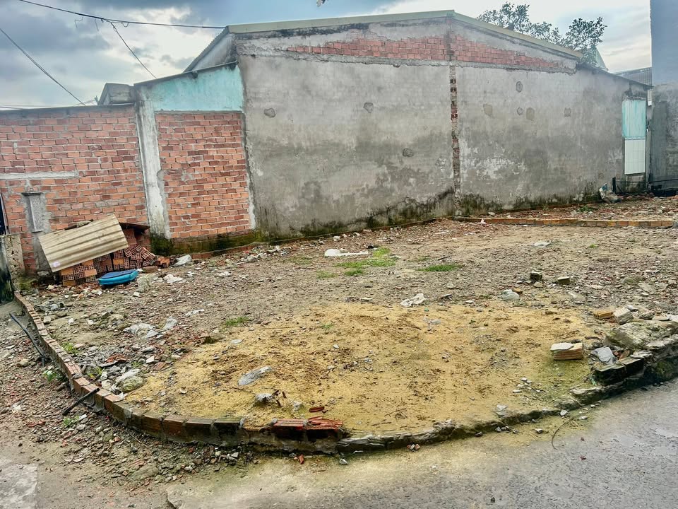 Đất lô góc đường Hoàng Văn Thái, Đà Nẵng 75m² - Vị trí đắc địa gần chợ Hòa Khánh Nam