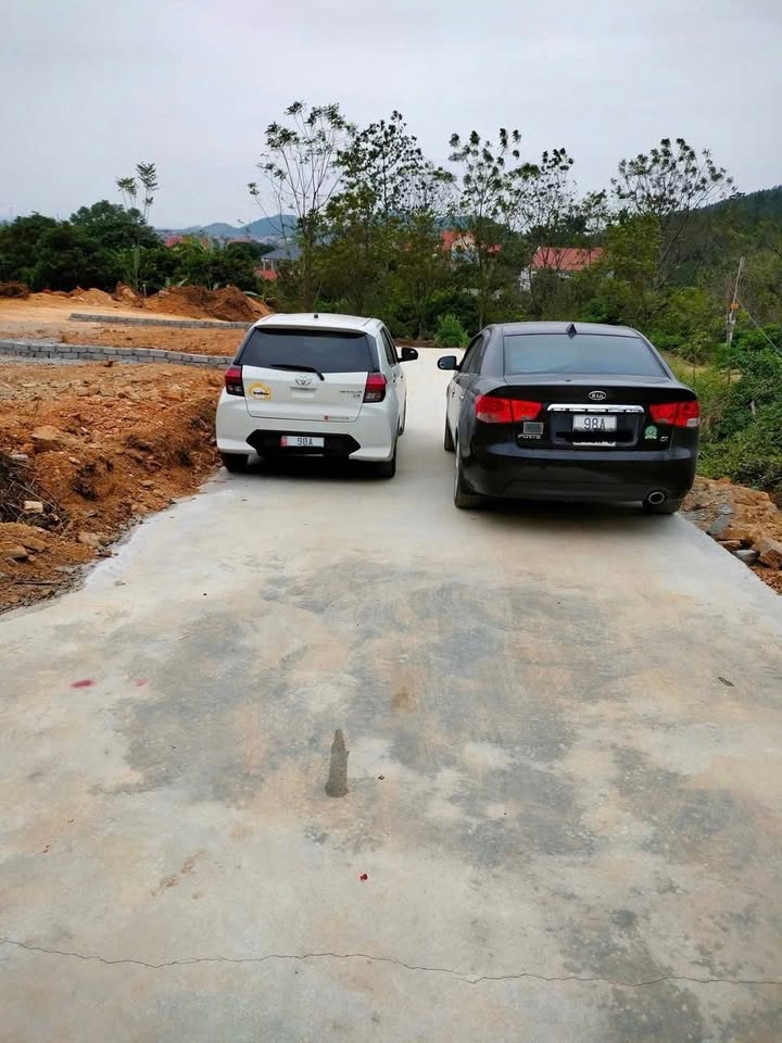 Đất nền Giáp Sơn, Lục Nam 403m² - Giá cắt lỗ gấp cho ai cần!