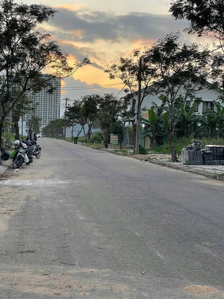 Đất Mặt Tiền Trần Sâm 600m² giá 48 tỷ - Cơ hội đầu tư tuyệt vời!