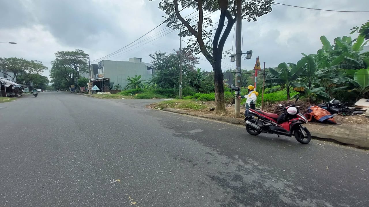 Mặt tiền Vũ Duy Dương Đà Nẵng 100m² giá 4.x tỷ - Vị trí đẹp gần biển!