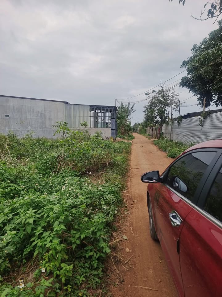 Đất nền Cư Bao, Buôn Hồ 150m² giá 530 triệu - Khu dân cư sầm uất!