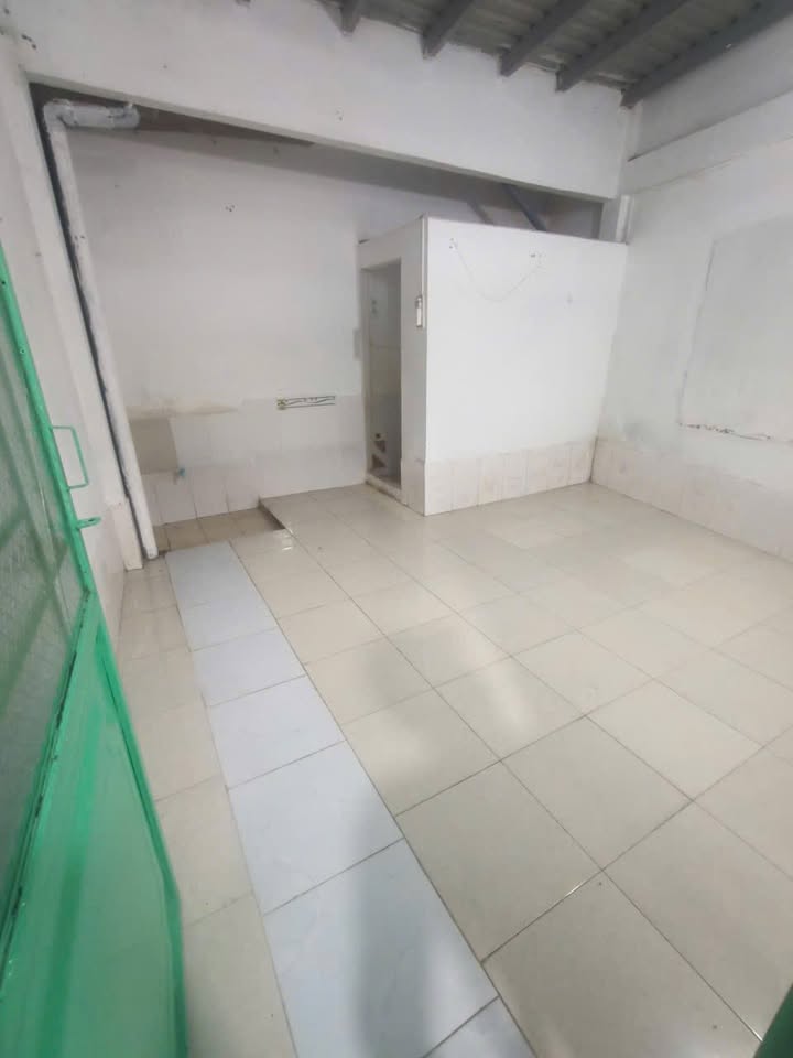 Phòng cho thuê tại Mậu Thân, Ninh Kiều, Cần Thơ - Giá chỉ 1.3 triệu/tháng, ngay mặt tiền!