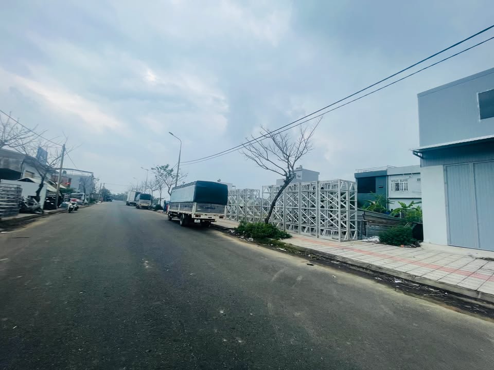 Kho hàng cho thuê 215m² tại đường Ngọc Tịnh, Đà Nẵng - Giá tốt thương lượng!