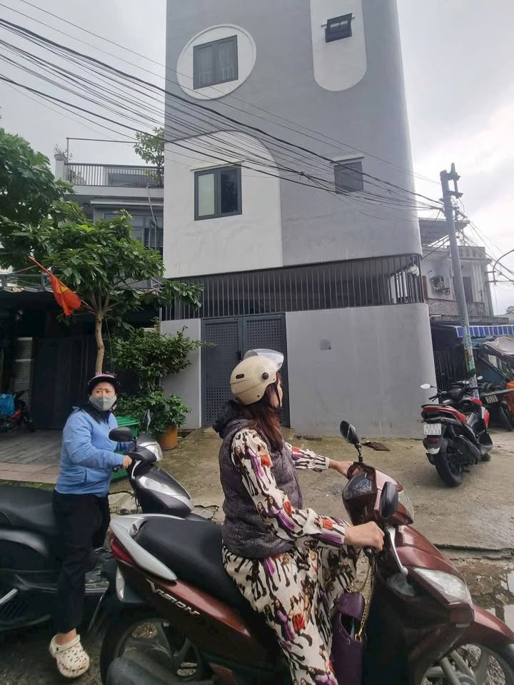 Dãy trọ 3 tầng phường Thọ Quang 68m² giá 7 tỷ - Cách biển chỉ 300m!