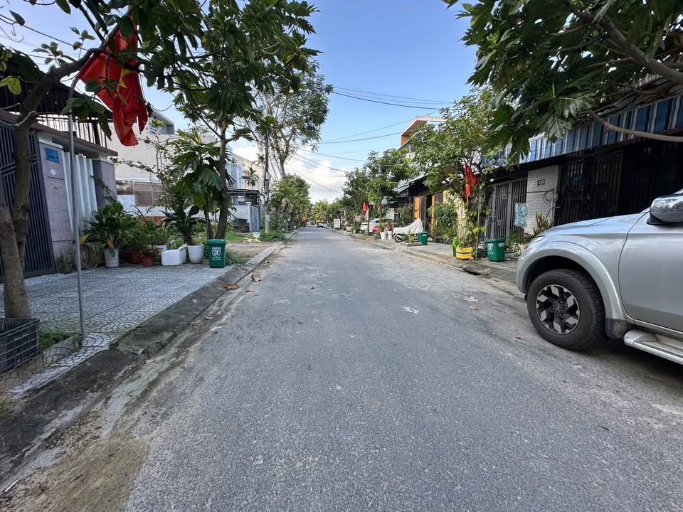 Đất nền đường Vũ Miên - Hòa Xuân 100m² giá 4.35 tỷ - Lô đất sạch đẹp, gần chợ và trường học!