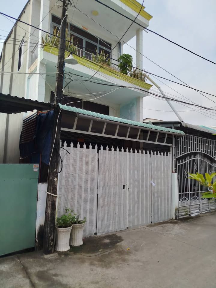 Nhà bán phường Trà Vinh 85m² giá 2 tỷ - Hẻm xe hơi thoáng mát!