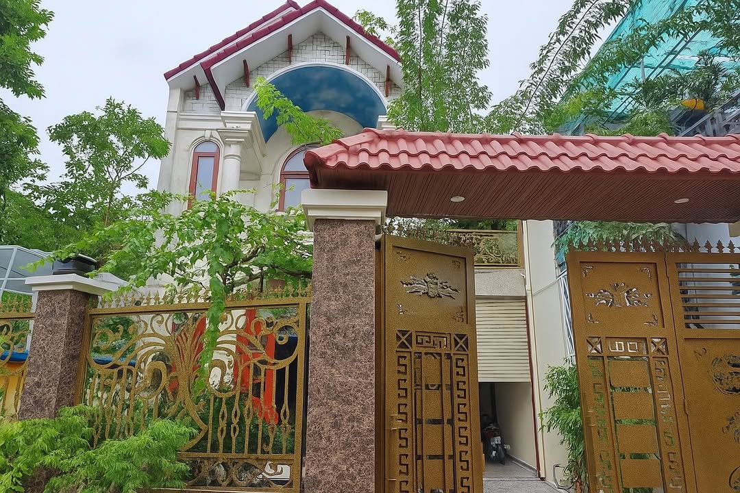 Biệt thự Lê Lợi Hóc Môn 190m² - Thiết kế hiện đại sang trọng!