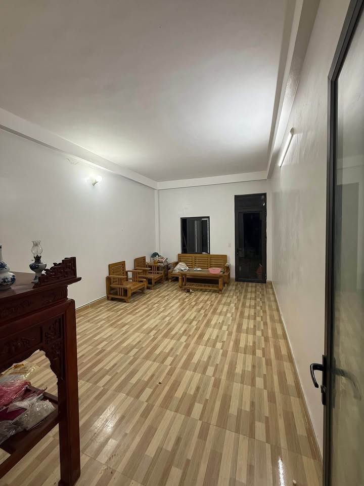 Nhà 2 tầng Ngọc Hà 148m² giá 900 triệu - Bán gấp chính chủ!