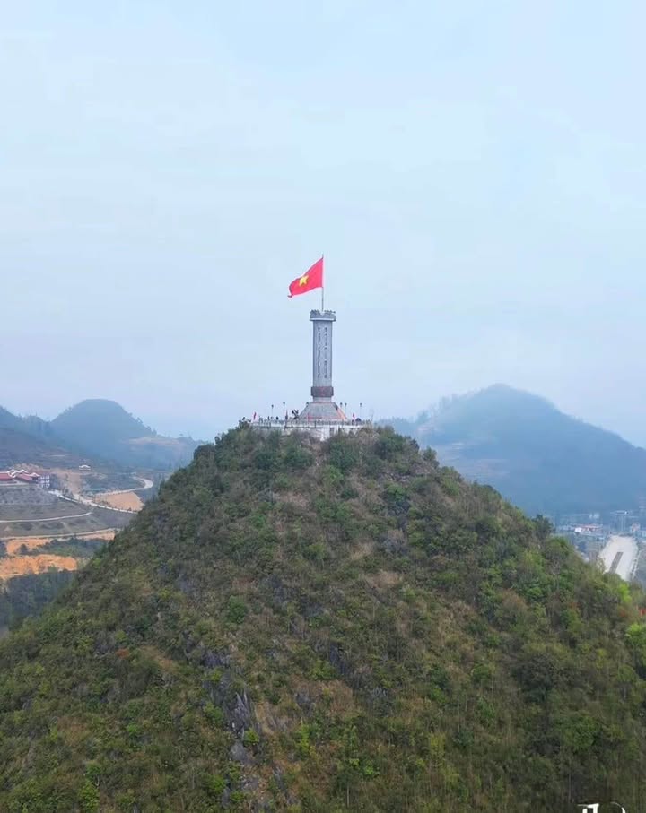 Đất Lô Lô Chải Lũng Cú 1710m² - Vị trí đắc địa cho dự án nghỉ dưỡng!