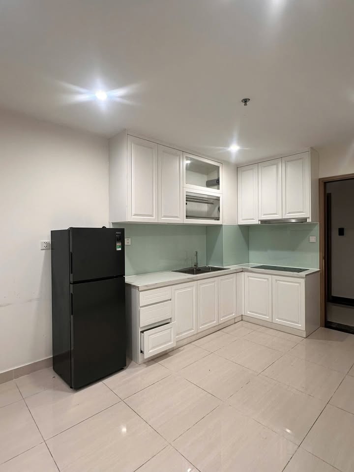 Căn hộ Vinhomes Grand Park Thủ Đức 81m² giá 3.9 tỷ - Thiết kế hiện đại, sẵn sàng ở!