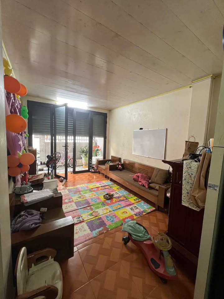 Nhà bán Cẩm Trung, Cẩm Phả 97m² giá 2.6 tỷ - Full tiện ích, chính chủ!