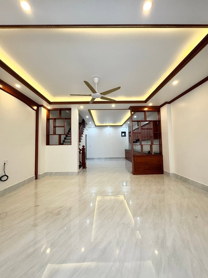 Nhà 3 tầng Đông Kinh Lạng Sơn 74m² giá 3 tỷ - Không gian sống lý tưởng!