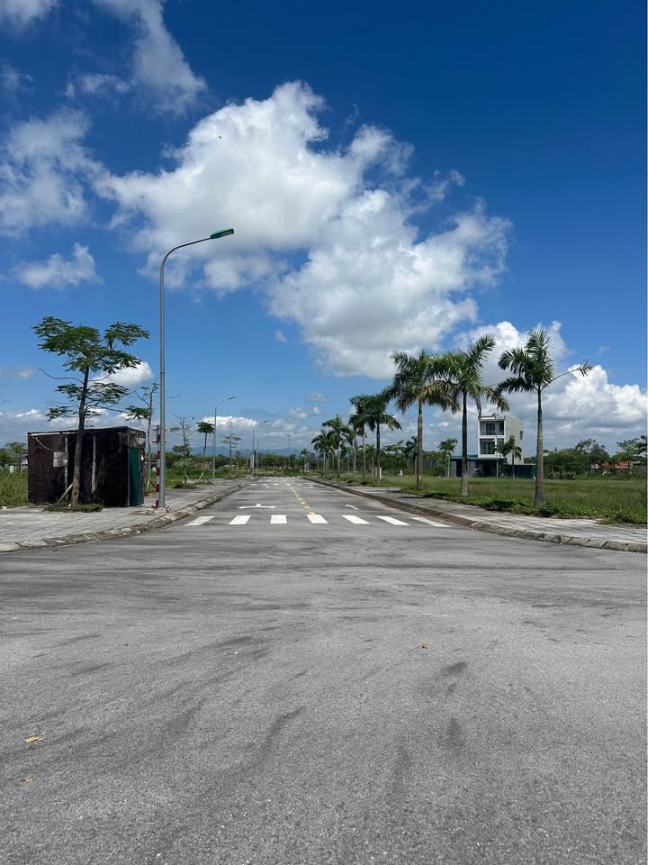 Đất nền Khu đô thị ASC Móng Cái 90m² chỉ 2 tỷ - Đối diện công viên xanh thoáng đãng!