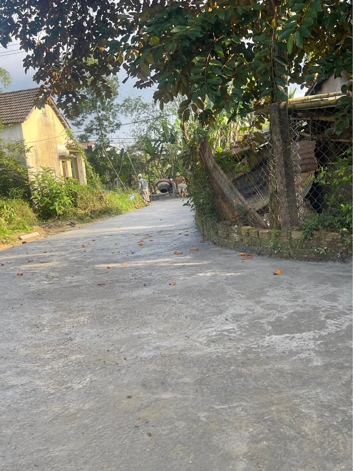 Đất nền Hòa Nhơn Đà Nẵng 120m² - Vị trí đẹp, dân cư đông đúc!