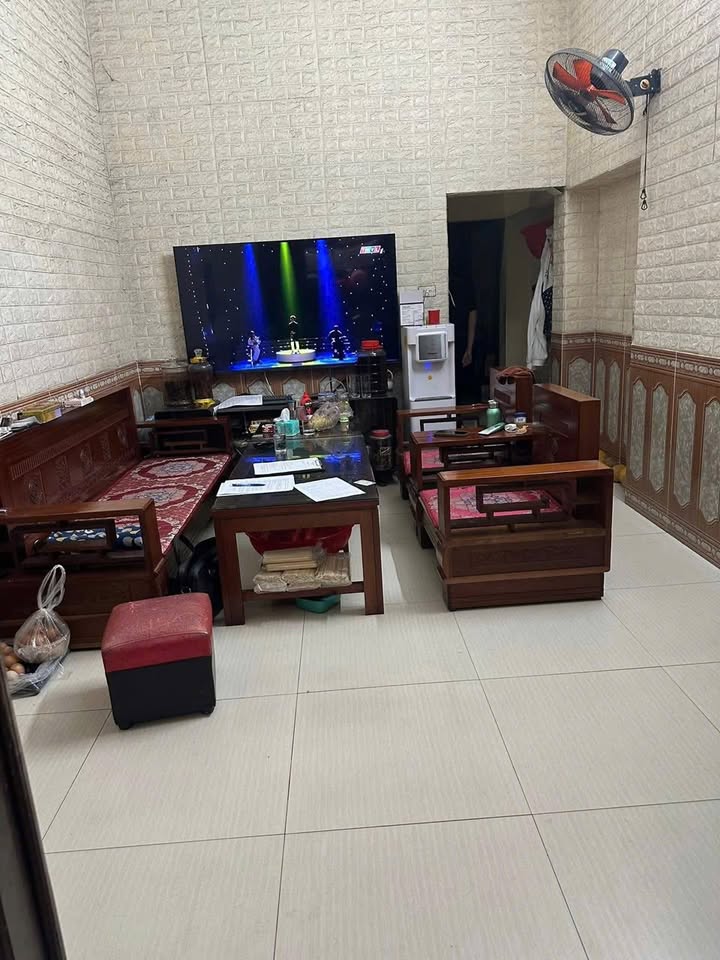 Nhà phố 3 tầng ngõ 192 Kim Giang, 48m² giá 8 tỷ - Sổ đỏ chính chủ, thiết kế đầy đủ công năng!