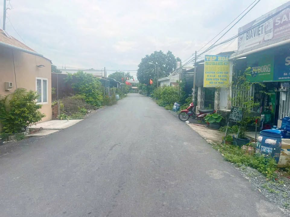 Nhà phố Tân Thông Hội Củ Chi 234m² giá 4.1 tỷ - Bán gấp, chính chủ!