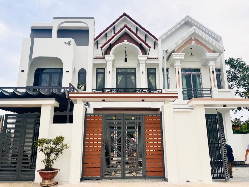 Nhà mái thái mặt tiền đường nhựa Bảo Vinh, Long Khánh 120m² giá 1.98 tỷ - Sẵn sàng vào ở!