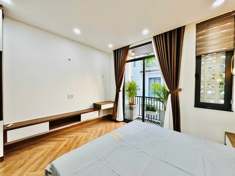 Nhà bán Gò Vấp 50m² giá 8.38 tỷ - Full nội thất sang trọng, sẵn sàng ở ngay!