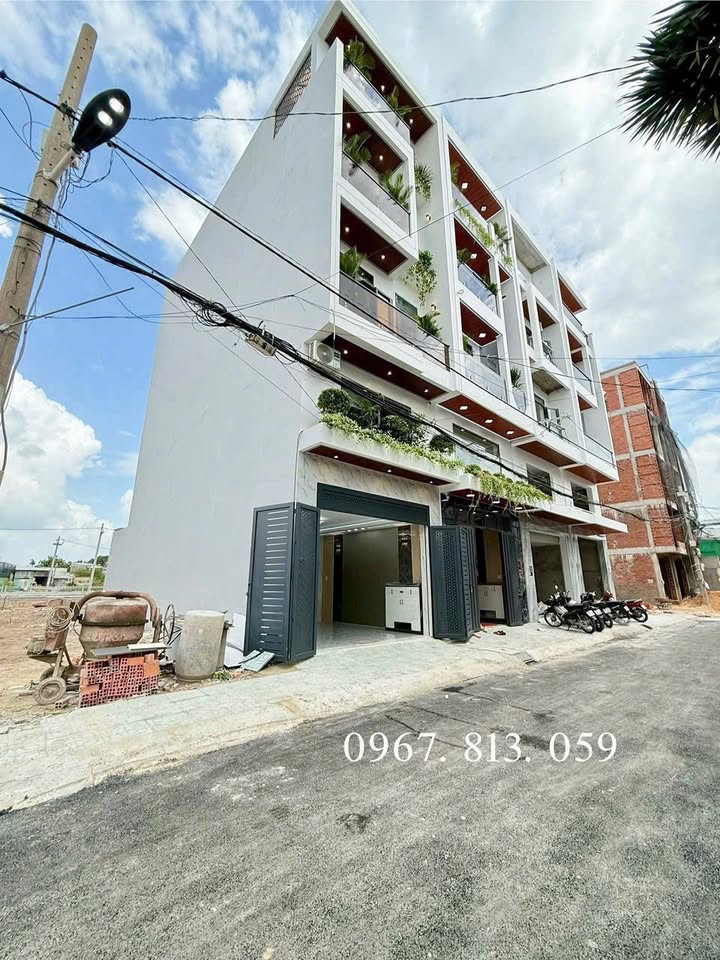 Nhà phố Thạnh Xuân 85.5m² giá 7 tỷ - Có ô chờ thang máy, thiết kế hiện đại!