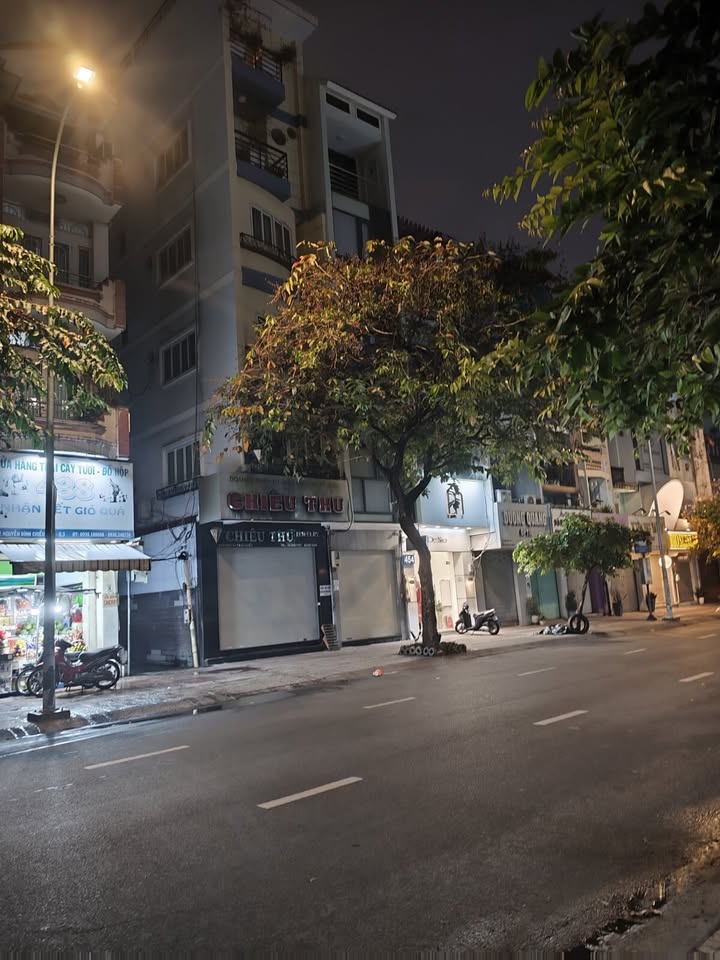 Nhà riêng đường Nguyễn Đình Chiểu quận 3 55m² giá 10.9 tỷ - Sổ hồng chính chủ, sát mặt tiền!