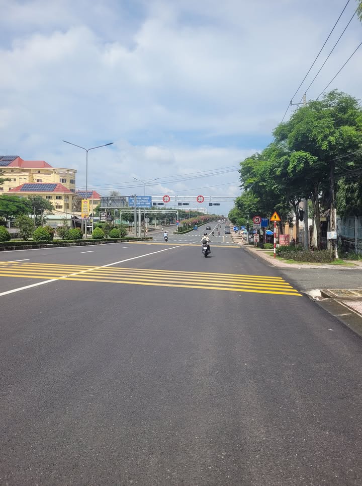 Đất mặt tiền Quốc lộ 14, Tân Thành, 2080m² giá 6 tỷ - Cơ hội đầu tư hấp dẫn!