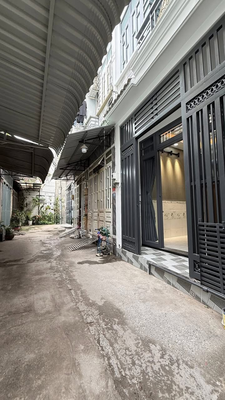 Nhà đẹp 1 lầu Hiệp Thành Q12 23m² giá 1.18 tỷ - Vô ở ngay!