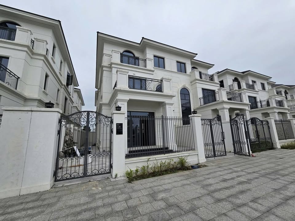 Nhà KĐT mới trung tâm TP Thanh Hóa 240m² - Sổ đỏ chính chủ, đầu tư sinh lời!