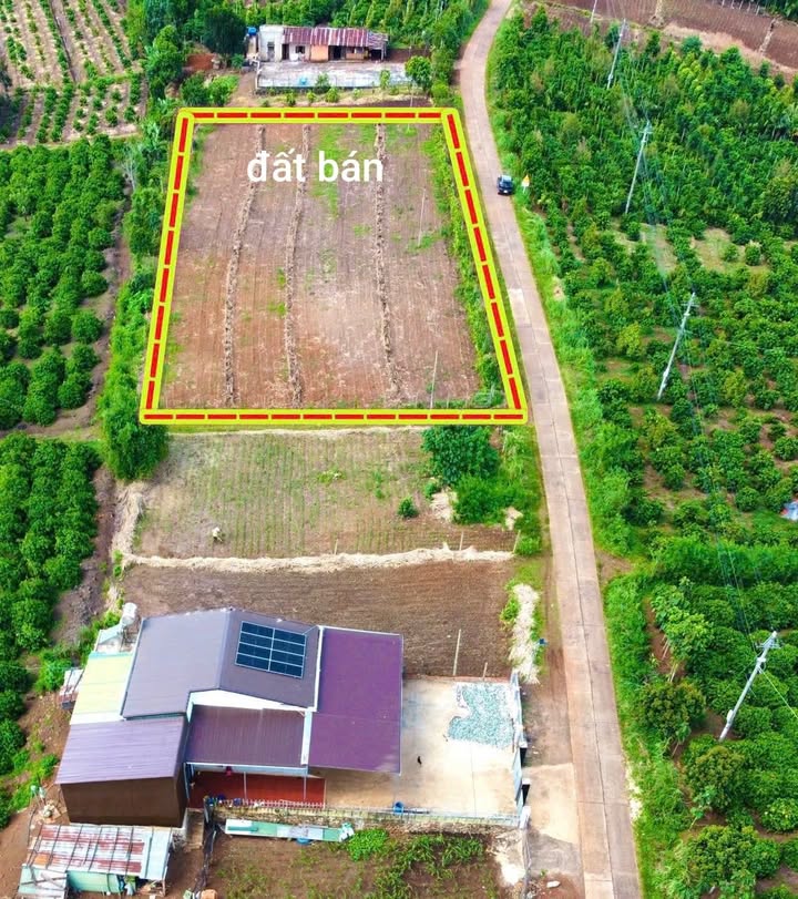 Bán đất thổ cư mặt tiền đường Buôn Hồ - Ea Siên 185m² giá 418 triệu - Cơ hội đầu tư hấp dẫn!