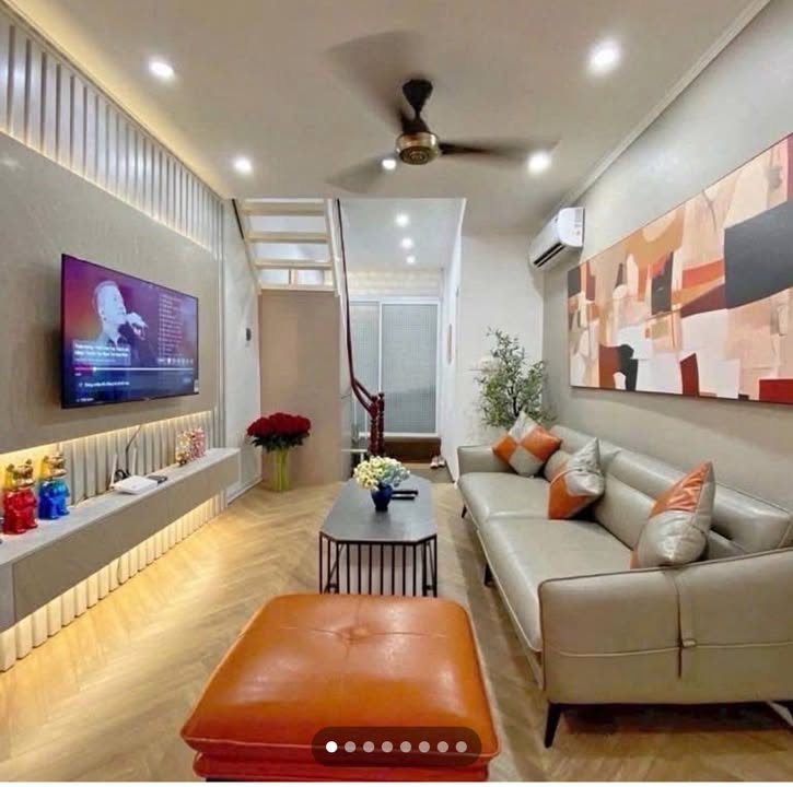 Nhà mặt ngõ Ngọc Thụy - 51m², 5 tầng - Căn góc 3 mặt thoáng, giá thỏa thuận!