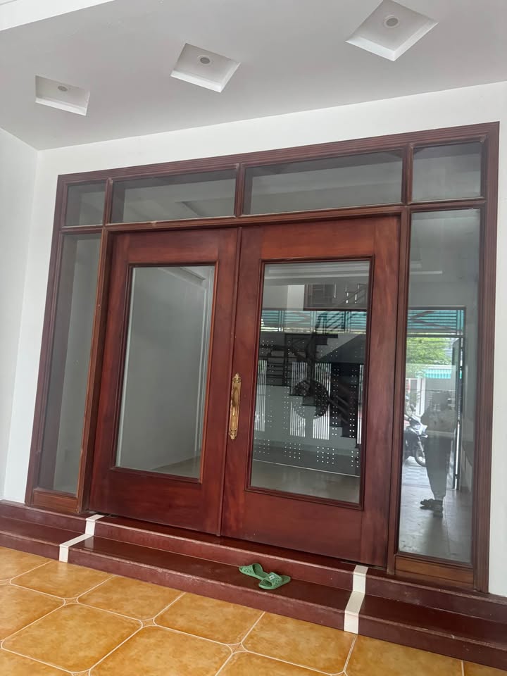 Nhà mặt đường Lý Nam Đế, Thanh Hóa 100m² - Đầu tư sinh lời tuyệt vời!