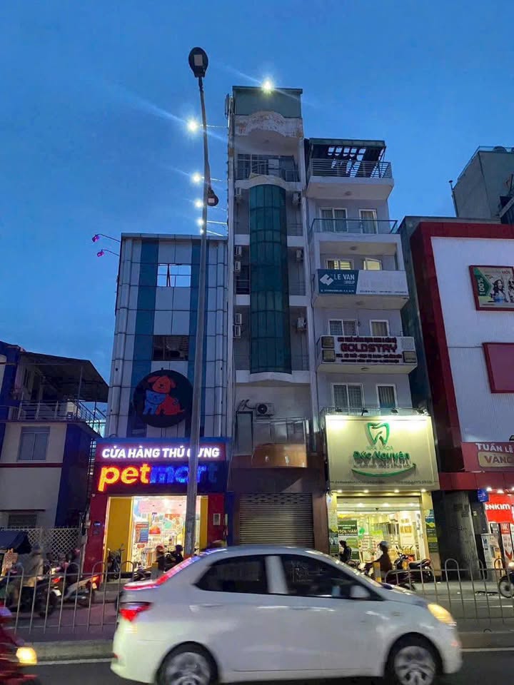 Nhà mặt tiền đường Phan Đăng Lưu, quận Phú Nhuận, 77.4m², giá 29.5 tỷ - Cơ hội đầu tư đắc địa!