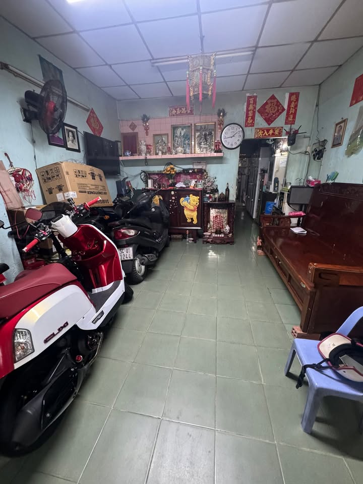 Nhà bán đường Hà Tôn Quyền, quận 11, diện tích 44m², giá 6.8 tỷ - Vị trí tuyệt đẹp, sẵn sàng ở ngay!