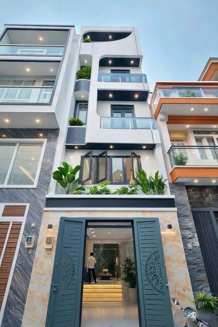 Bán nhà 5 tầng hẻm xe hơi Lê Văn Quới, Bình Tân 58m² chỉ 8.95 tỷ - Không lộ giới, ô tô vào tận nhà!