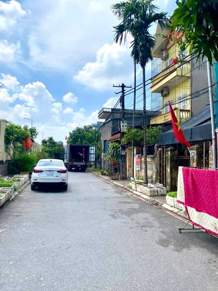 Bán đất tại Trâu Quỳ, Gia Lâm 90m² giá 9.7 tỷ - Đường ô tô tránh, gần ĐH Nông nghiệp 1