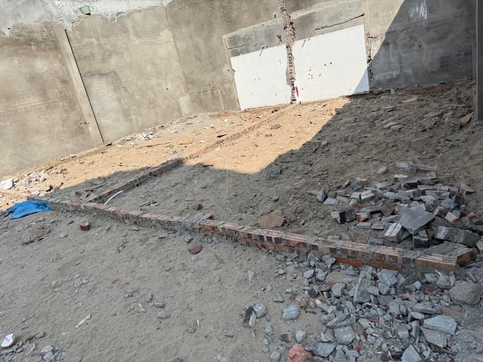 Đất nền Cự Khối Long Biên 30-37m² - Chính chủ bán gấp với giá tốt!