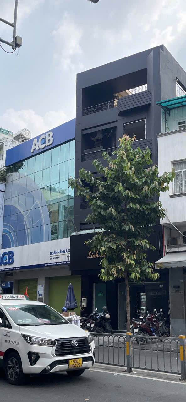 Nhà FrontHouse mặt tiền Trần Quang Khải, Quận 1, 104.5m², giá 32 tỷ - Đầu tư sinh lời ngay!