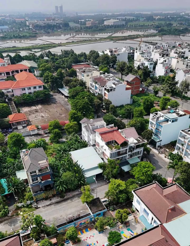 Đất nền mặt tiền đường Nguyễn Trọng Quản, Cát Lái, 110m² - Sổ hồng chính chủ, giá tốt!