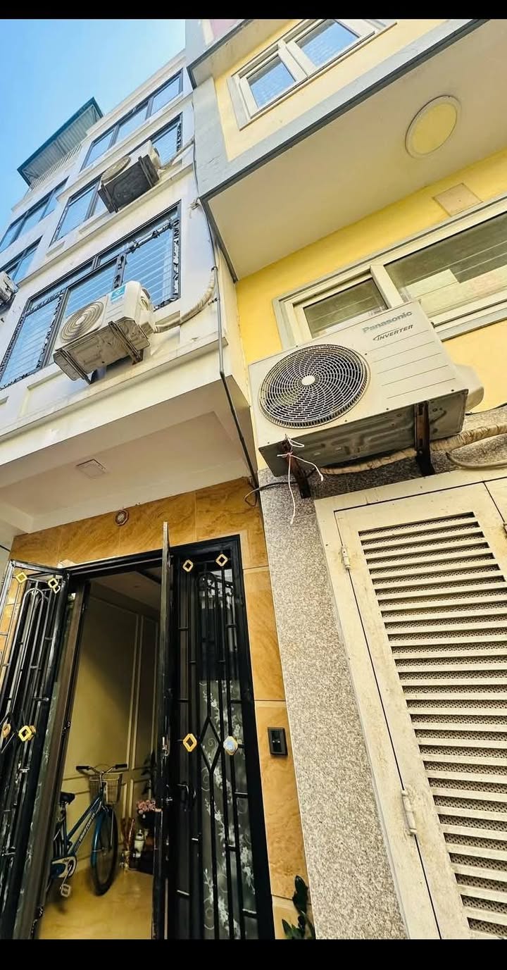 Nhà đẹp Xuân La - Tây Hồ 40m² giá 11.5 tỷ - Ô tô đỗ cửa, dân trí cao!