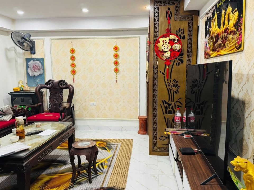 Nhà phố Thụy Khuê 39m² giá 8.6 tỷ - Thiết kế hiện đại, sẵn sàng vào ở!