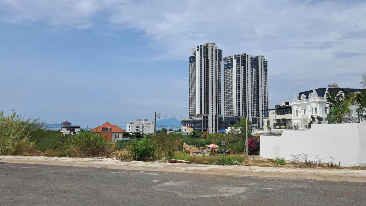 Đất Biệt Thự Vĩnh Hòa Nha Trang 480m² giá 16.5 tỷ - Gần biển, vị trí đắc địa!
