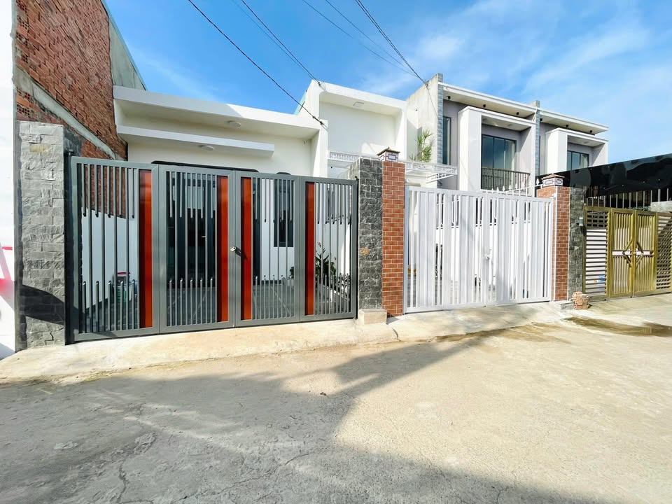 Nhà bán Trảng Bom 91m² giá 1.1 tỷ - Gần chợ Sông Mây, tiện nghi đầy đủ!