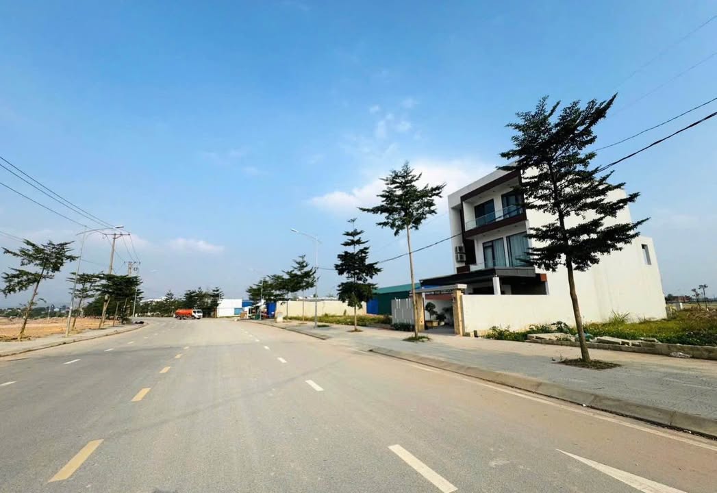 Đất nền Túc Duyên Thái Nguyên 105m² giá 5 tỷ - Mặt tiền 5m, vị trí đắc địa!