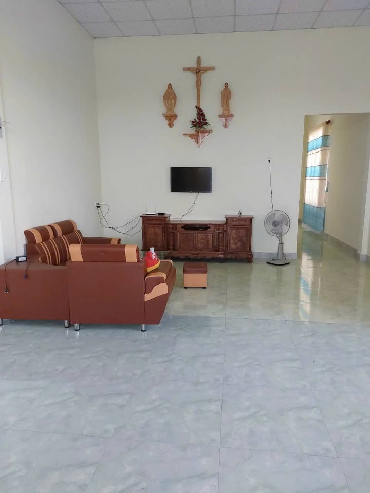 Nhà hẻm ô tô Đoàn Thị Điểm 458m² giá 2.3 tỷ - Tiện nghi, thoáng đãng