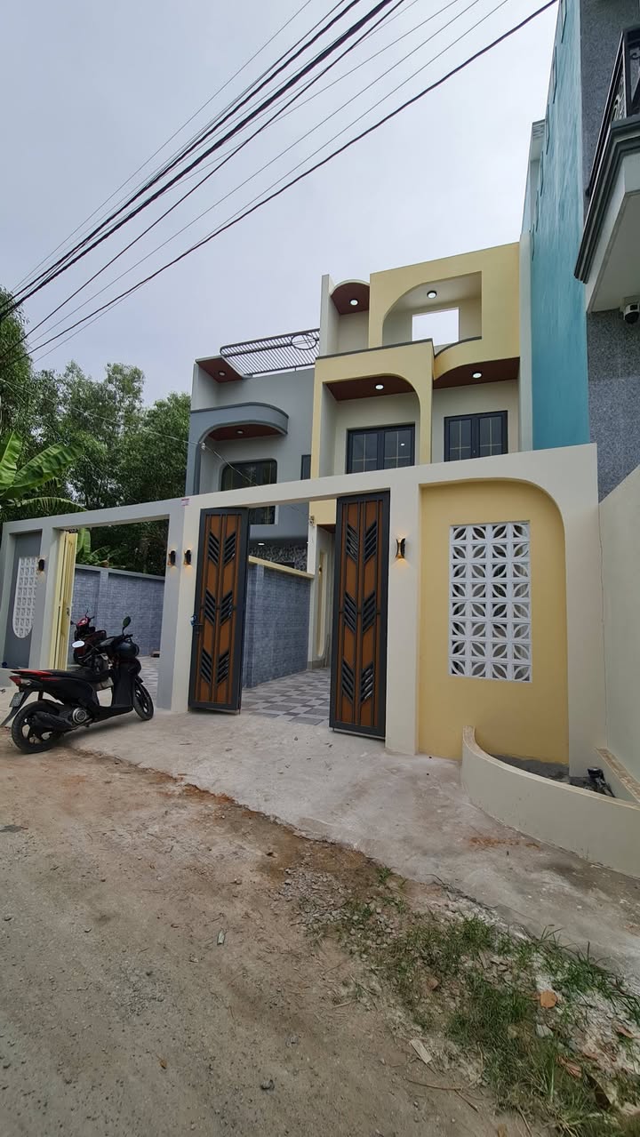 Nhà mặt tiền Lê Văn Hai, Thị Trấn Cần Giuộc, 92m² giá 2.6 tỷ - Chủ cần bán gấp!